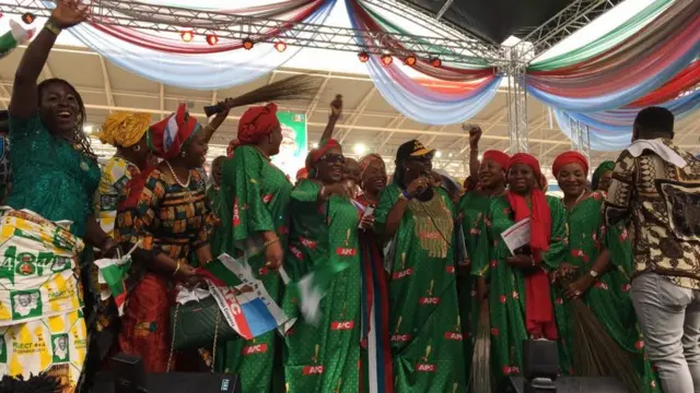 APC women carri dance show di world