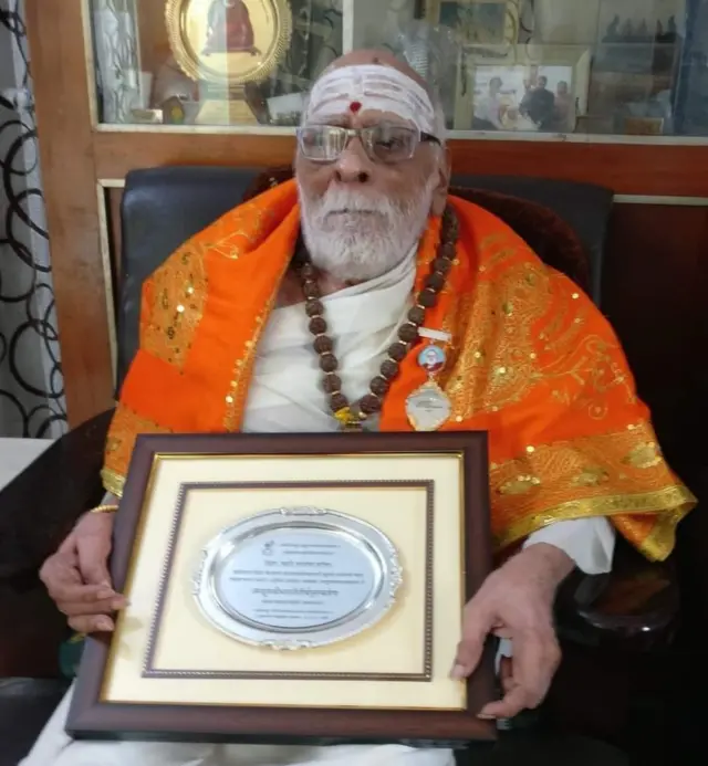 మల్లాది చంద్రశేఖరశాస్త్రి