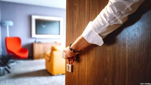 ਹੋਟਲ ਦਾ ਕਮਰਾ