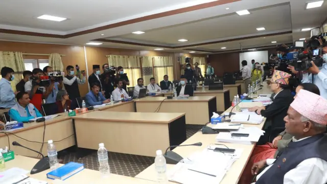 बयानका क्रममा चोलेन्द्र शम्शेर जबरा