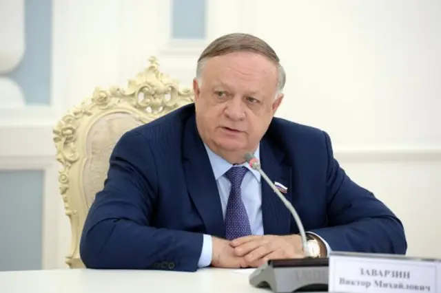Мамлекеттик Думанын депутаты Виктор Заварзин 2021-жылы Кыргызстан өткөн президенттик шайлоодо КМШ атынан байкоочу болуп Бишкекке келген 