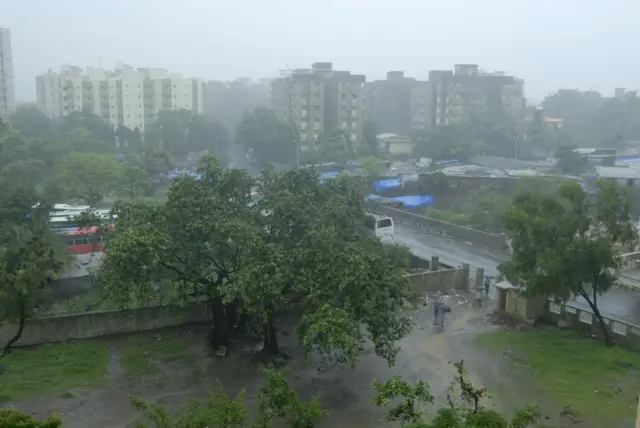 ગુજરાતમાં હજી કેટલા દિવસ સુધી પડશે ભારે વરસાદ?