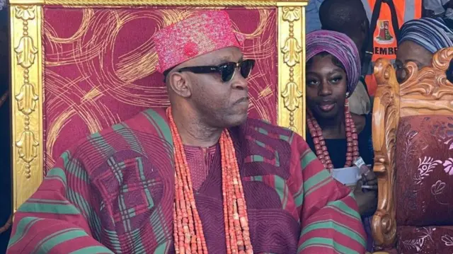 Ọba Ghandi Ọlaoye, Ṣọun Ogbomọṣọ