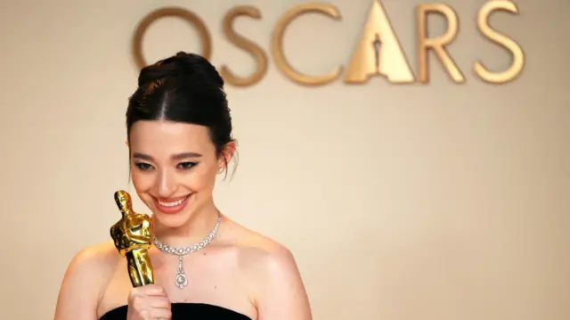 عکسی از مایکی مدیسون