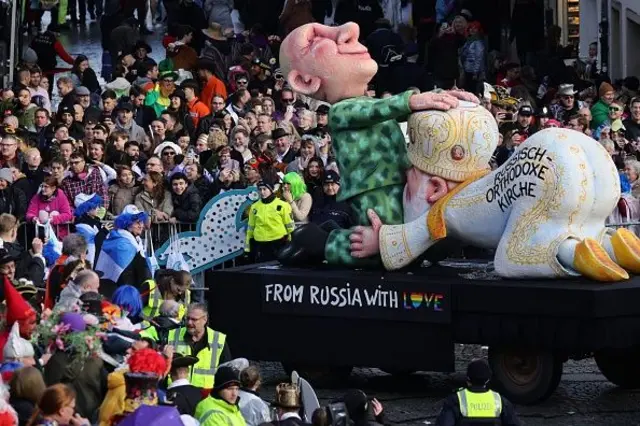 Путін парад