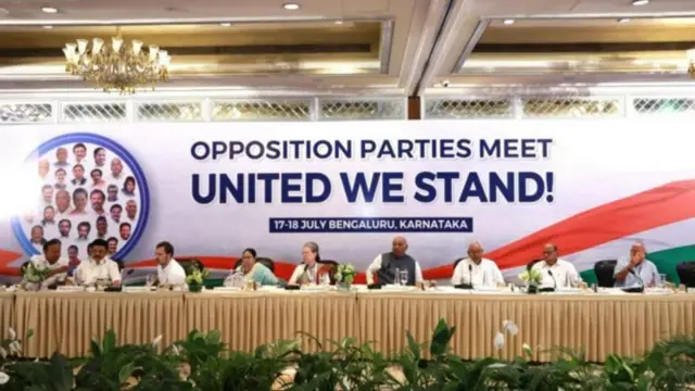 समसमान वाटप हा आजवरच्या 'इंडिया' अथवा 'महाविकास आघाडी'च्या बैठकांमधलं सूत्र कधीही नव्हतं.