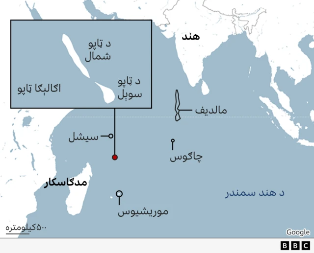 یوه نقشه چې د هند په سمندر کې د اګالېګا موقعیت ښیي چې د مدګاسکر شمال ختیځ ته او د اصلي موریشیس شمال ۱،۱۰۰ کیلومترۍ کې موقعیت لري