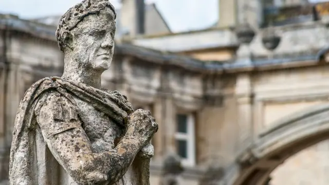 మూత్రంపై పన్ను