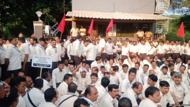 HAL कामगारांची निदर्शनं