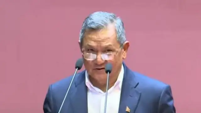 मन्त्री पृथ्वी सुब्बा गुरुङ