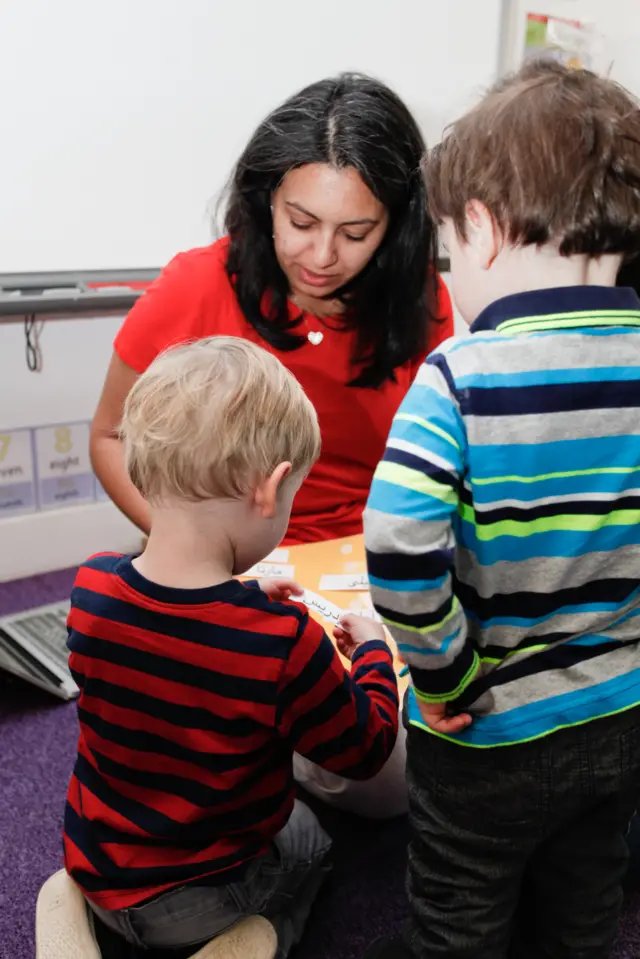 سوسن خليل مؤسسة مدرسة "كلامنا" لتعليم اللغة العربية