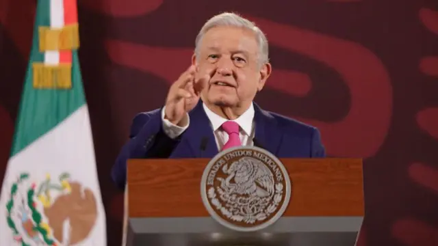 Andrés Manuel López Obrador durante discursoqual melhor jogo para apostarpúlpito