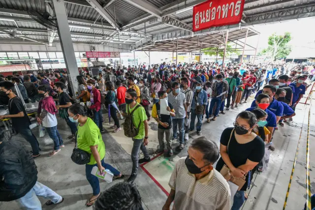 ရွှေ့ပြောင်းအလုပ်သမား၊ ကန့်သတ်ချက်၊ စစ်ကောင်စီ