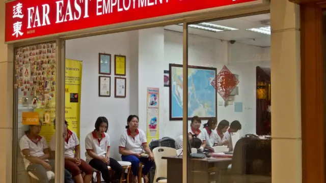 সিঙ্গাপুরে অভিবাসী গৃহকর্মী নিয়োগ দিতে কাজ করে বহু সংস্থা।