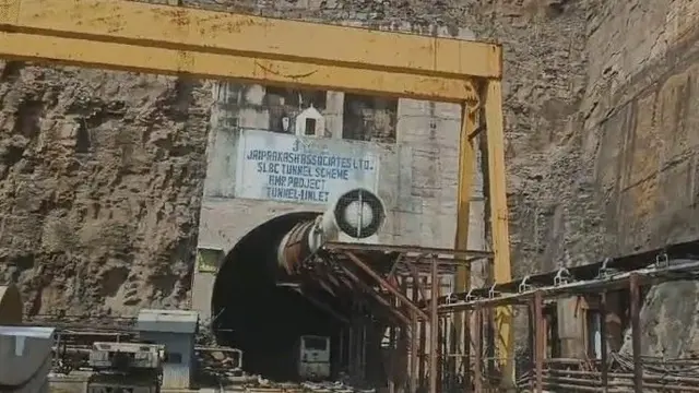 தெலங்கானா: சுரங்கம் விபத்து 