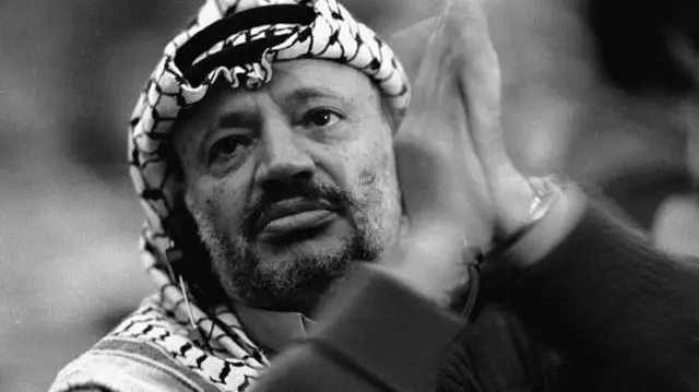 আলজিয়ার্সে ১৬তম ফিলিস্তিনি জাতীয় পরিষদের সভায় ইয়াসির আরাফাত