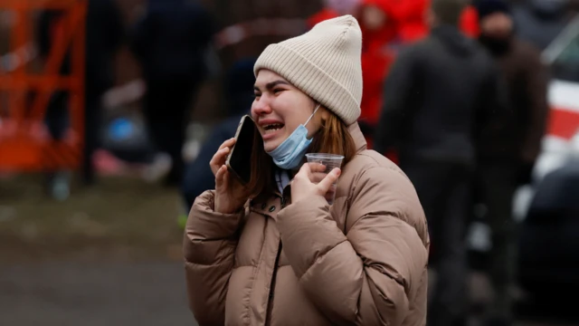 Rescate de víctimas del ataque en Dnipro