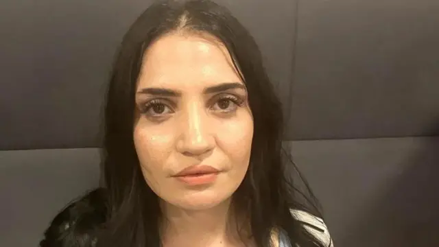 Hadiya waxay qoyskeeda kula nooshahay teendho