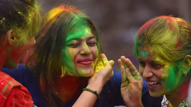 રંગથી રમ્યા બાદ ધ્યાનમાં રાખવા જેવી બાબતો