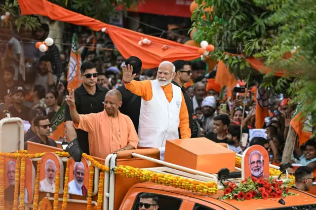 নরেন্দ্র মোদী ও যোগী আদিত্যনাথ একযোগে প্রচার চালিয়েছিলেন সারা রাজ্য জুড়ে 