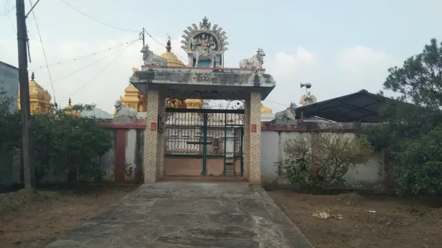 சேர மன்னர்களுடன் புதைக்கப்படும் பெண்கள்