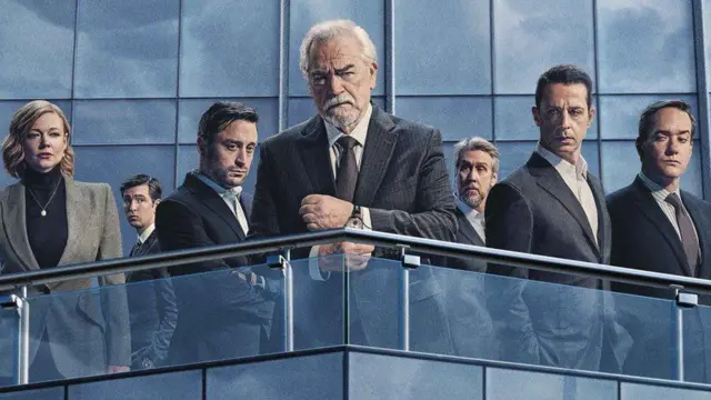 Poster da série Succession, da HBO, mostra os personagens principaiseleição betanouma sacadaeleição betanovidro