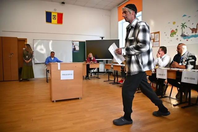 Румыния голосует