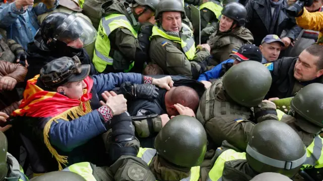 сутички поліція