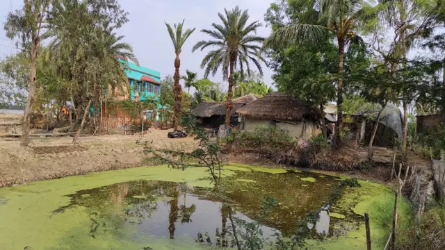 மேற்குவங்கம்: மமதா பானர்ஜியின் கோட்டையை தகர்ப்பாரா மோதி?