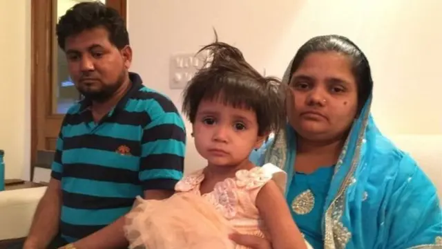 બિલકીસબાનો અને યાકૂબ દીકરી સાથે