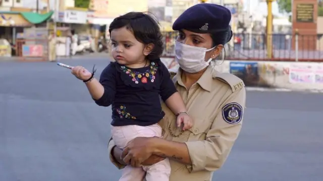 પોલીસકર્મી