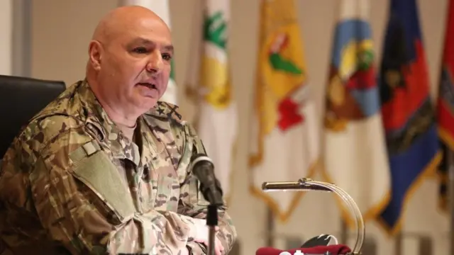 генерал Джозеф Аун