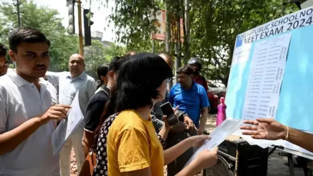 நீட் தேர்வு குளறுபடிகள்