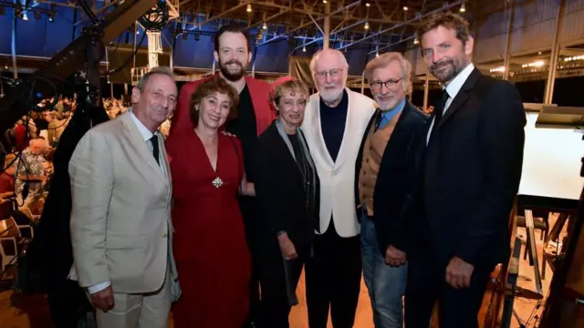 Familia Bernstein con Bradley Cooper