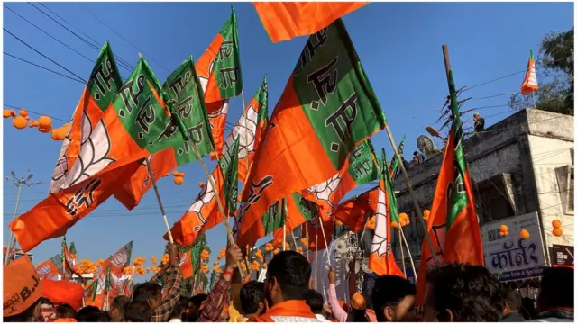 সমর্থকরা মনে করেন যোগী আদিত্যনাথই বিজেপির ভবিষ্যত।