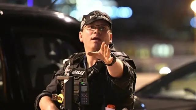 เจ้าหน้าที่ตำรวจที่รับมือกับเหตุร้ายบริเวณลอนดอนบริดจ์