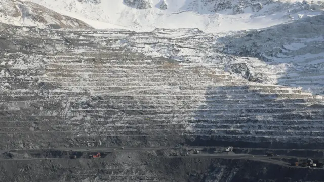 Кумтөр алтын кени