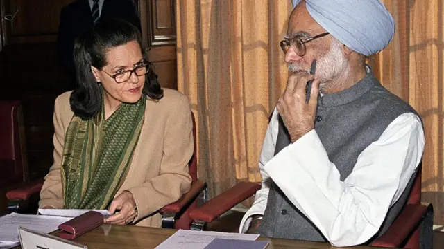 सोनिया गांधी और मनमोहन सिंह