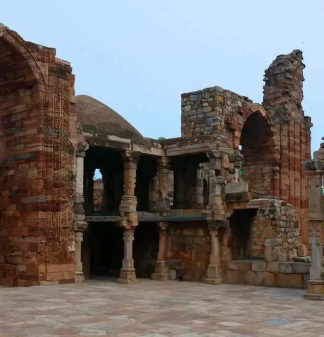 क़ुतुब मीनार परिसर