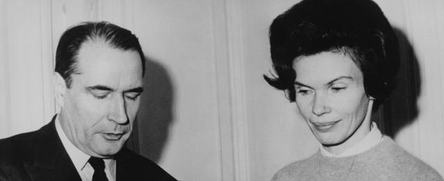Francois Mitterrand y su esposa Danielle en 1965