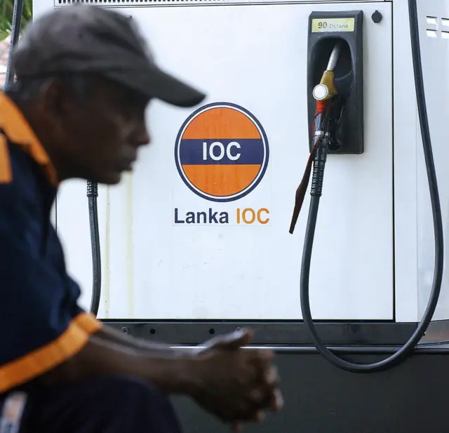 විදෙස් ණය ගෙවා ගැනීමට නොහැකි වීම හමුවේ ශ්‍රී ලංකා ආර්ථිකයට කුමක් වෙයිද?