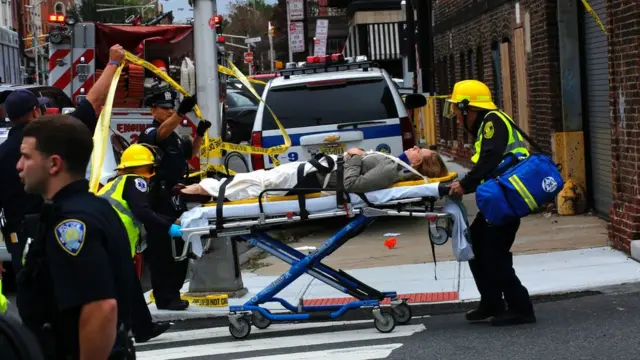 Mujer trasladada tras accidente en Nueva Jersey.
