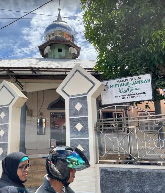Masjid di Kuala Pidie, Sigli.