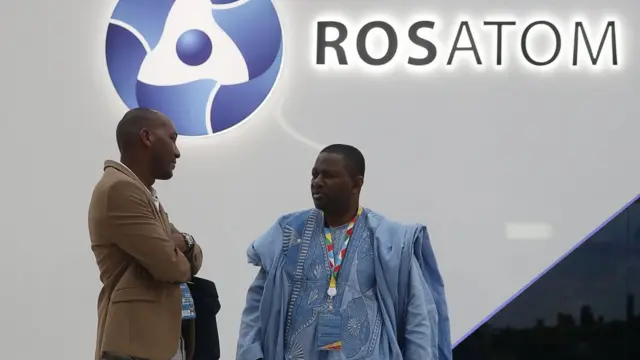 На территории "Сириуса" проводятся различные деловые форума, например, "Россия-Африка" в 2019 году