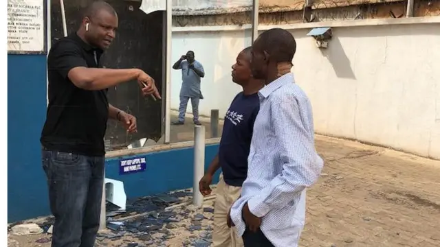 Abba Kyari ń bá ará ìlú sọ̀rọ̀