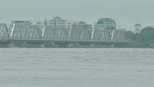 નર્મદામાં પૂર