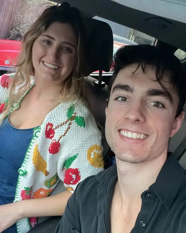 텍사스의 키스 로에는 피임의 부담을 여성 혼자 짊어져서는 안 된다는 생각에 정관 수술을 받았다