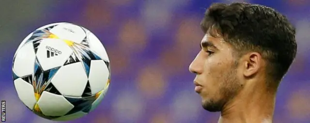 하키미는 스페인 헤타페에서 태어났지만, 그의 부모님은 모로코 출신이다