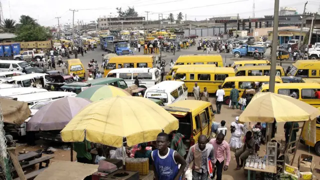 Ibudokọ nla kan laarin ilu Eko