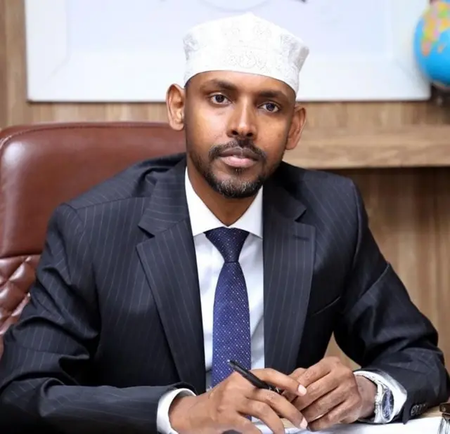 Wasiir Taqal sidoo kale waa xildhibaan